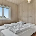 Prázdninový dům 93 With Hot Tub Fåborg